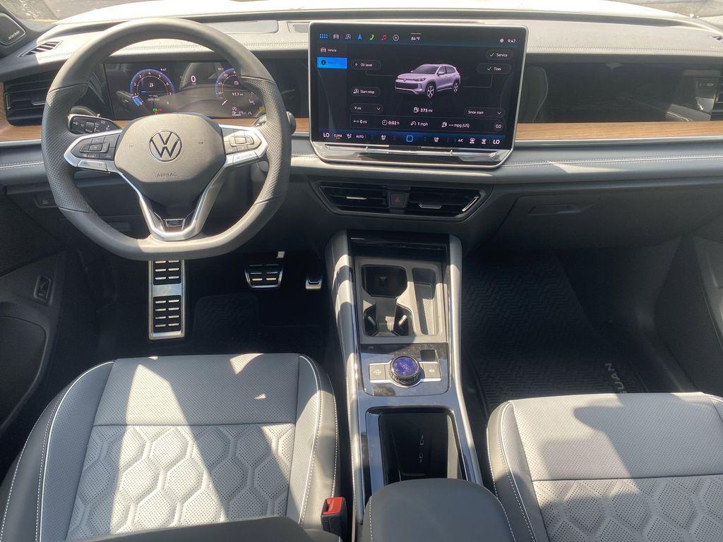 new 2025 Volkswagen Tiguan car, priced at $43,481