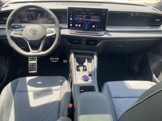 new 2025 Volkswagen Tiguan car, priced at $39,846