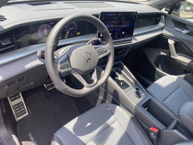 new 2025 Volkswagen Tiguan car, priced at $39,846