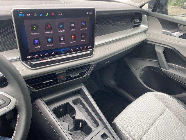 new 2025 Volkswagen Tiguan car, priced at $36,825