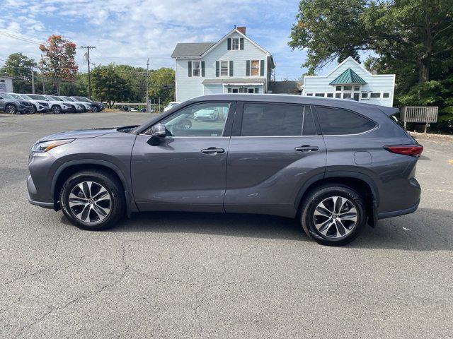 used 2021 Toyota Highlander car, priced at $32,695