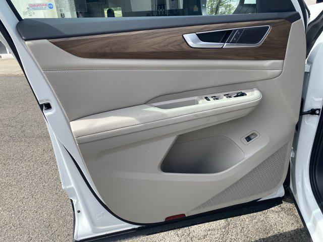 new 2025 Volkswagen Atlas car, priced at $45,922