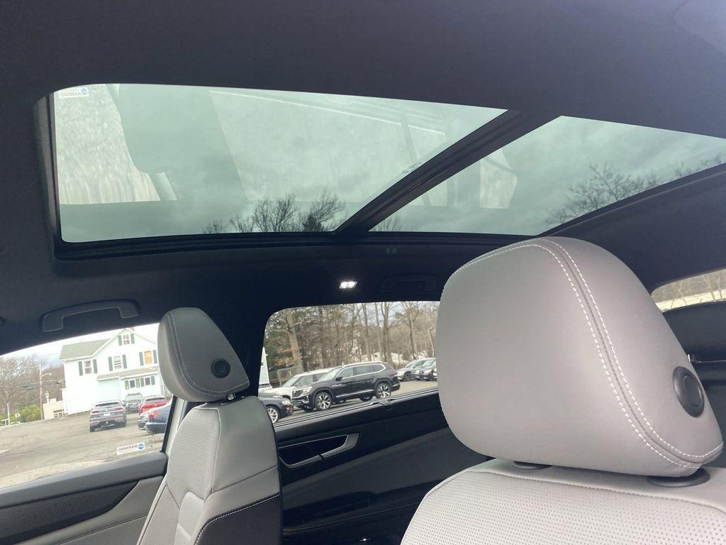 new 2024 Volkswagen Atlas Cross Sport car, priced at $47,375