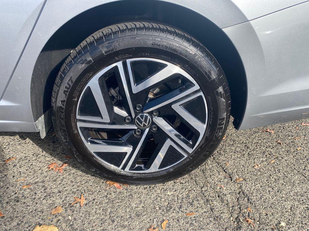 used 2024 Volkswagen Jetta car, priced at $23,988