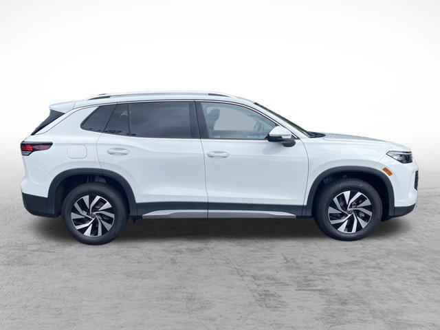 new 2025 Volkswagen Tiguan car, priced at $33,121