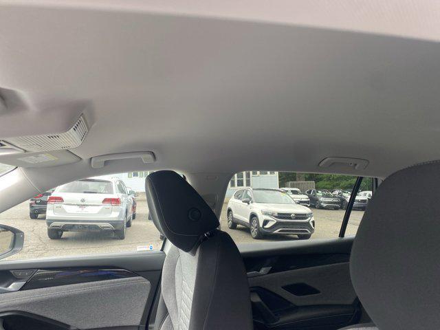 new 2025 Volkswagen Tiguan car, priced at $33,121