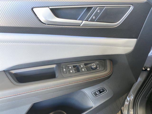 new 2025 Volkswagen Atlas car, priced at $49,406