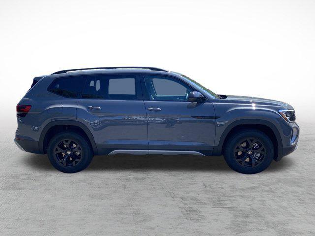 new 2025 Volkswagen Atlas car, priced at $49,406