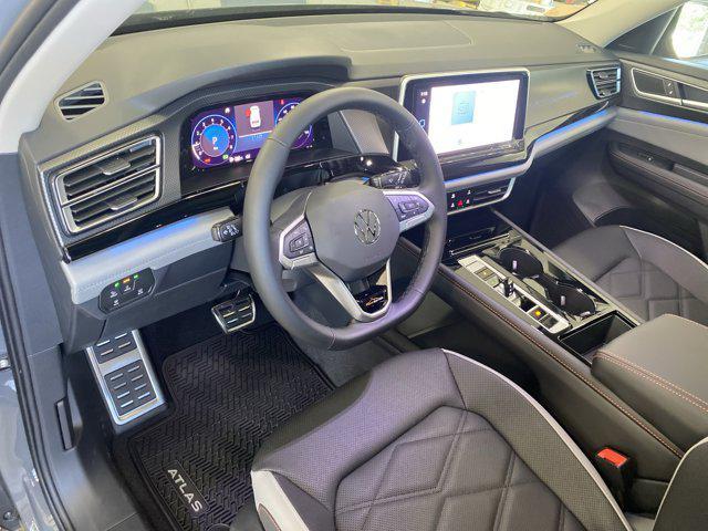 new 2025 Volkswagen Atlas car, priced at $49,406