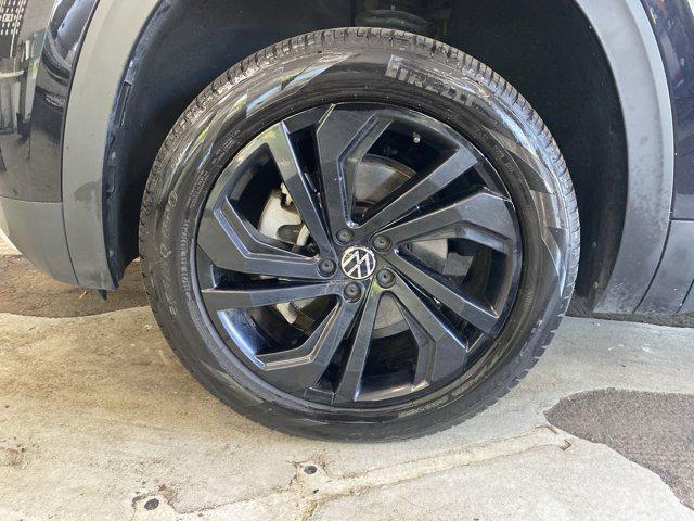 used 2023 Volkswagen Atlas car, priced at $31,995