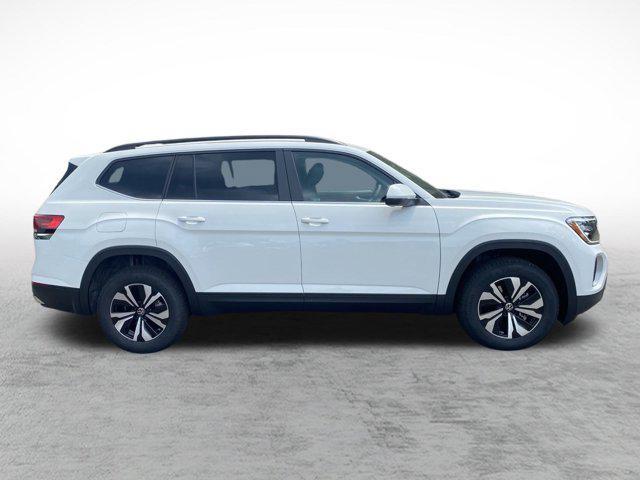 new 2024 Volkswagen Atlas car, priced at $40,676