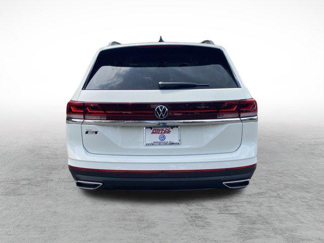 new 2024 Volkswagen Atlas car, priced at $40,676