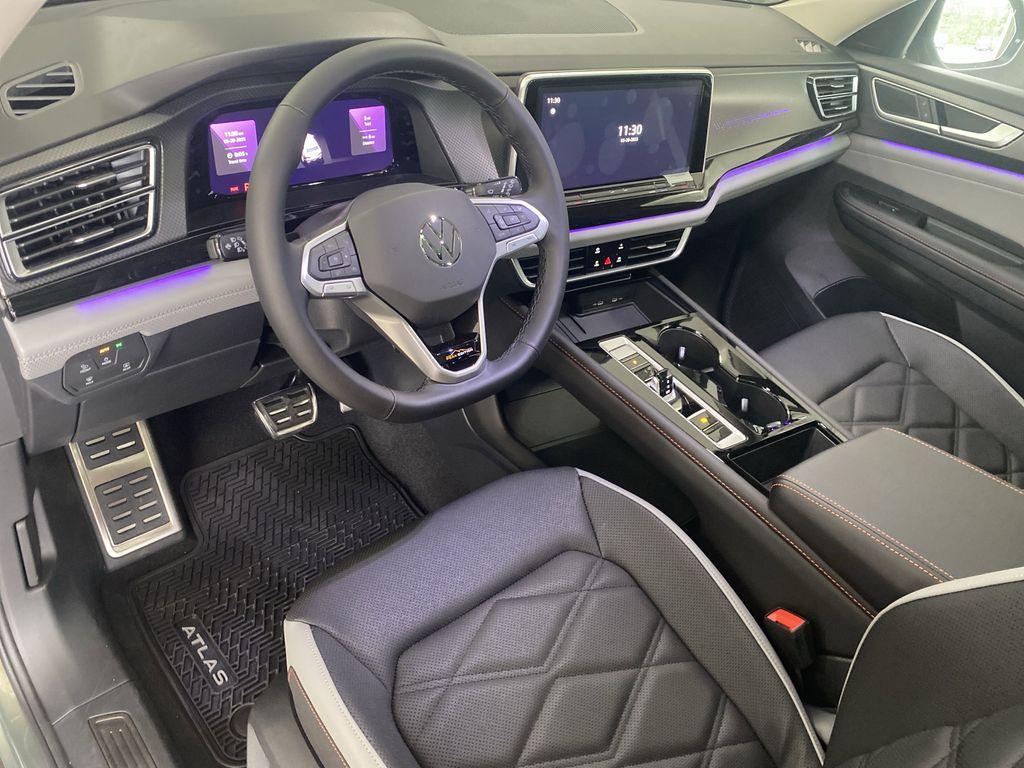 new 2025 Volkswagen Atlas car, priced at $46,911