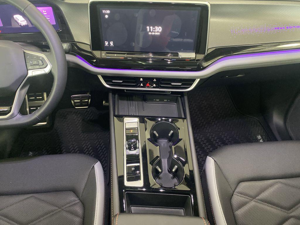 new 2025 Volkswagen Atlas car, priced at $46,911