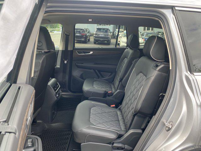 new 2025 Volkswagen Atlas car, priced at $56,831