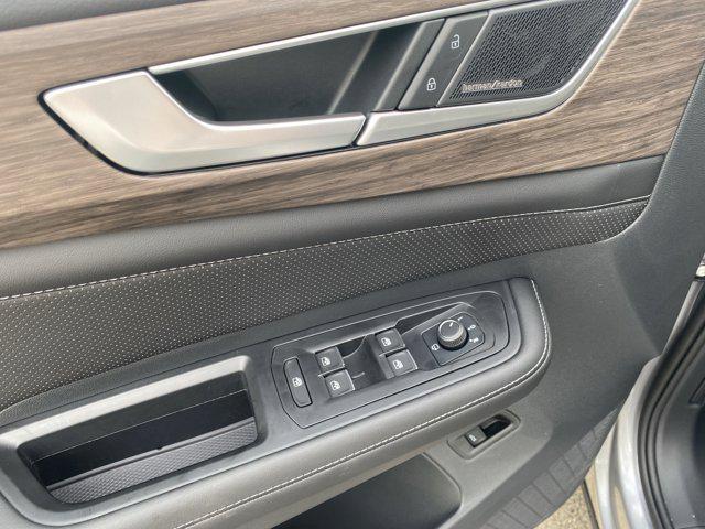 new 2025 Volkswagen Atlas car, priced at $56,831