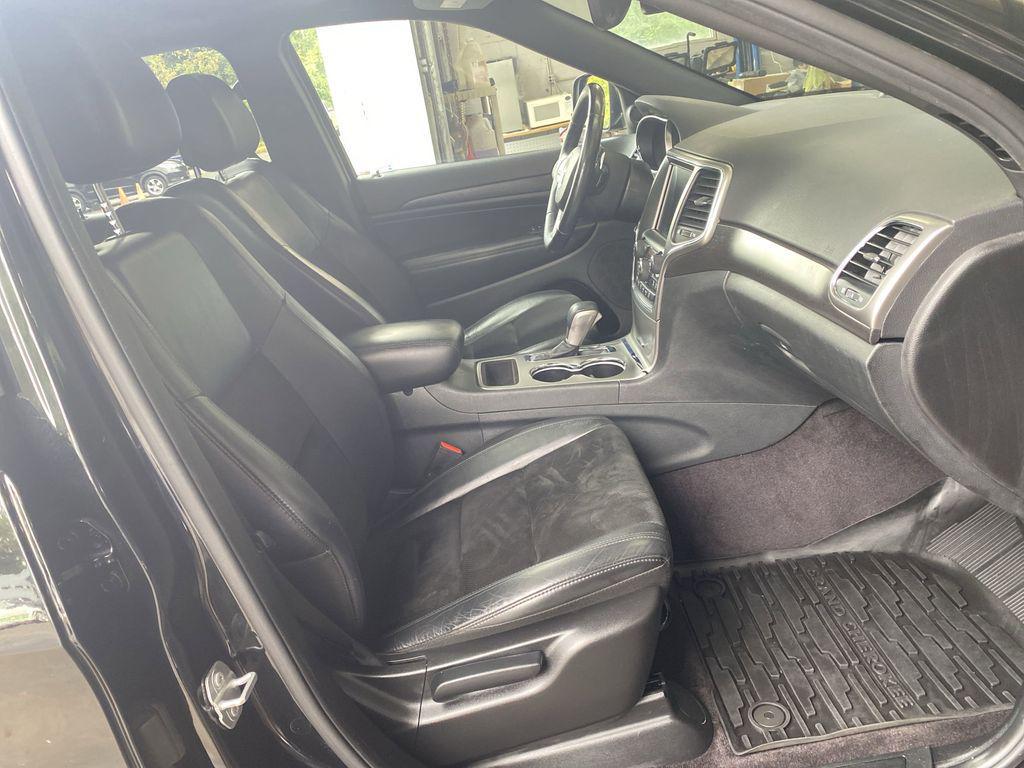 used 2017 Jeep Grand Cherokee car, priced at $14,917