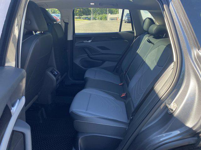 new 2025 Volkswagen Tiguan car, priced at $38,044