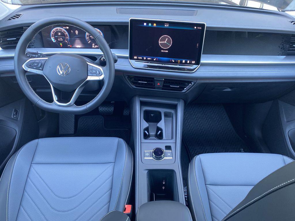new 2025 Volkswagen Tiguan car, priced at $36,544