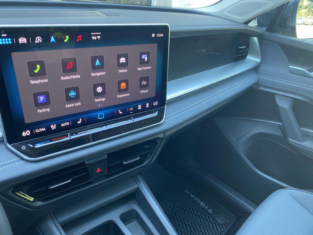 new 2025 Volkswagen Tiguan car, priced at $36,544