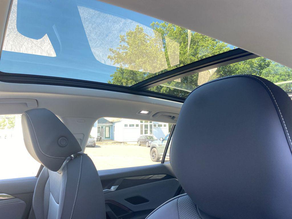 new 2025 Volkswagen Tiguan car, priced at $36,544