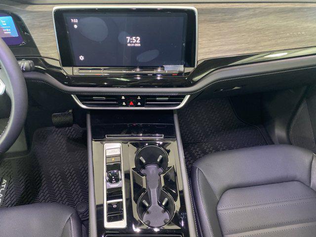 new 2025 Volkswagen Atlas car, priced at $50,586