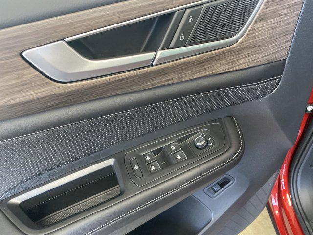 new 2025 Volkswagen Atlas car, priced at $50,586