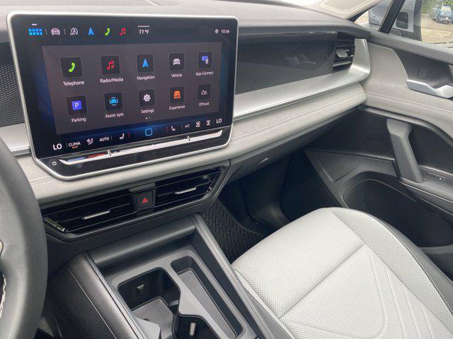 new 2025 Volkswagen Tiguan car, priced at $37,886