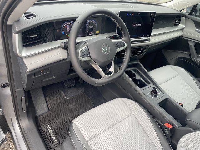 new 2025 Volkswagen Tiguan car, priced at $37,886