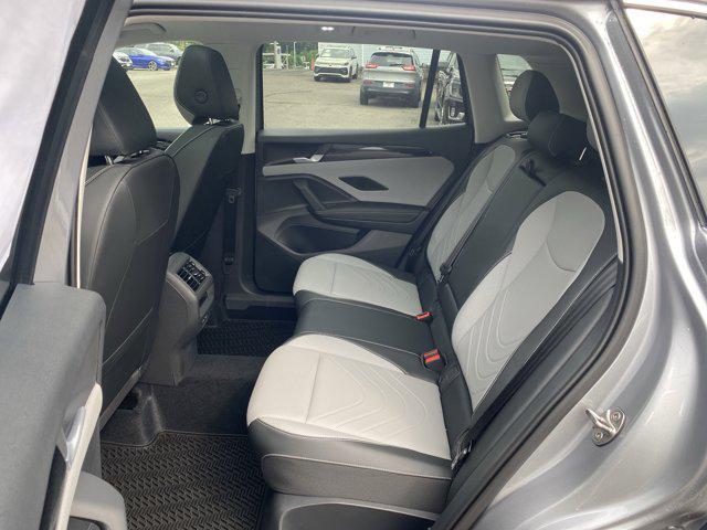 new 2025 Volkswagen Tiguan car, priced at $37,886