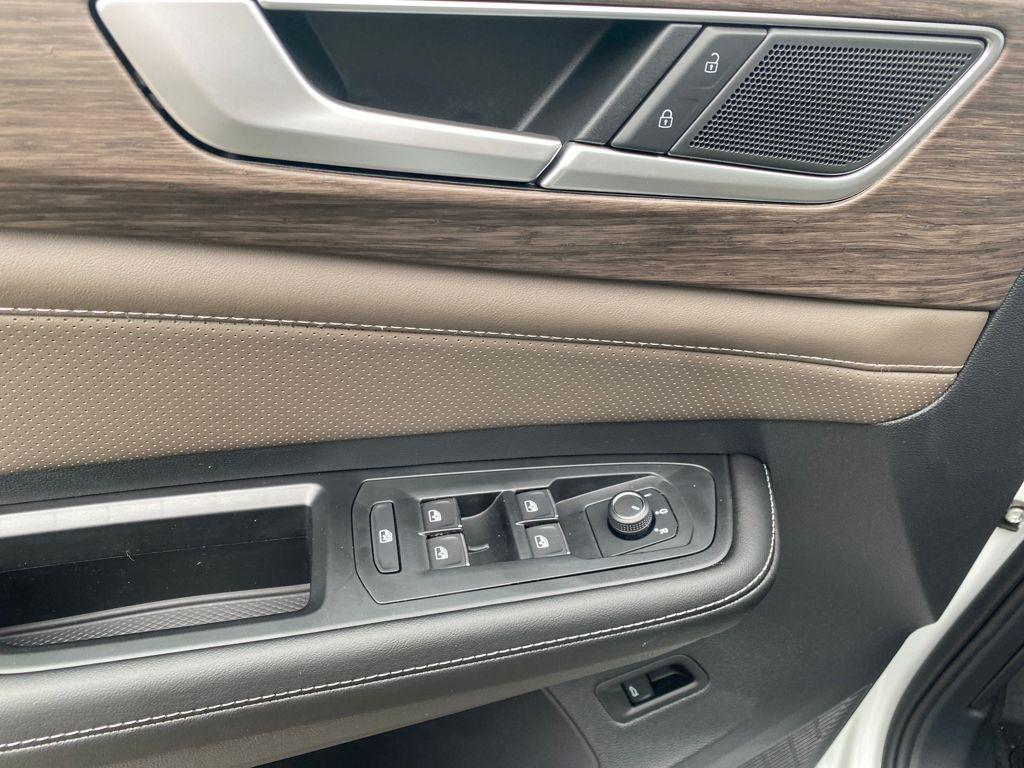 new 2026 Volkswagen Atlas car, priced at $52,868