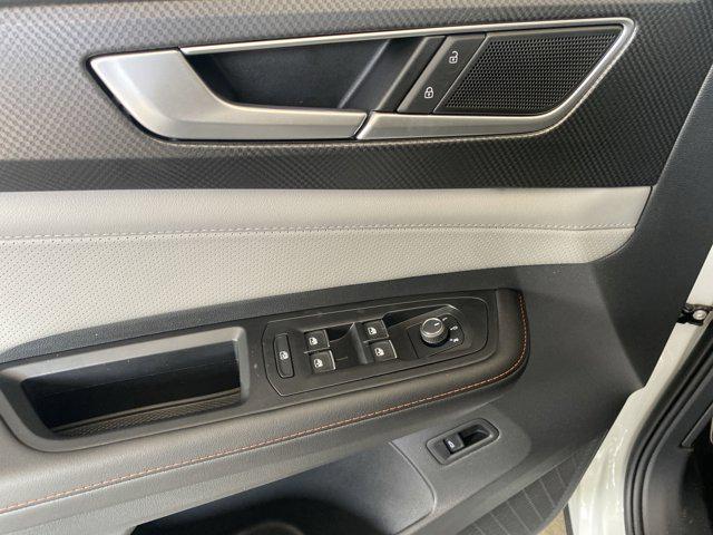 new 2025 Volkswagen Atlas car, priced at $48,951