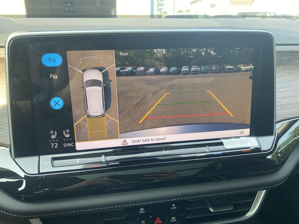 new 2025 Volkswagen Atlas car, priced at $53,331