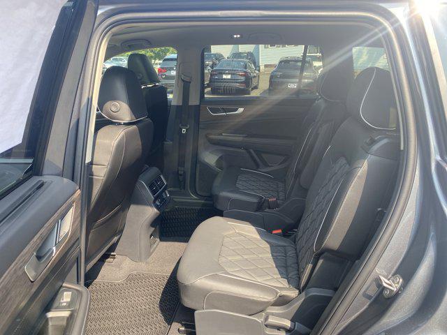 new 2025 Volkswagen Atlas car, priced at $56,831