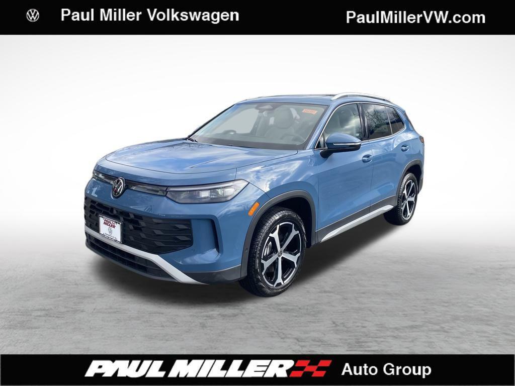 new 2025 Volkswagen Tiguan car, priced at $36,826