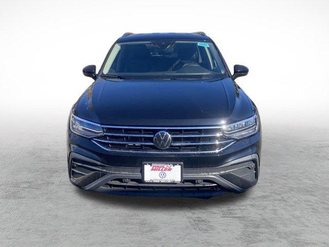 new 2024 Volkswagen Tiguan car, priced at $35,436