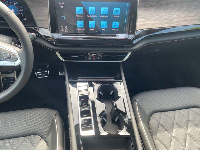 new 2025 Volkswagen Atlas car, priced at $56,831