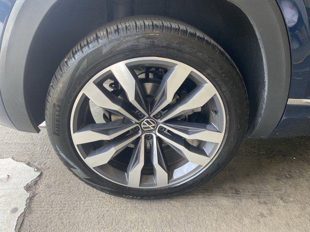 used 2022 Volkswagen Atlas Cross Sport car, priced at $34,295