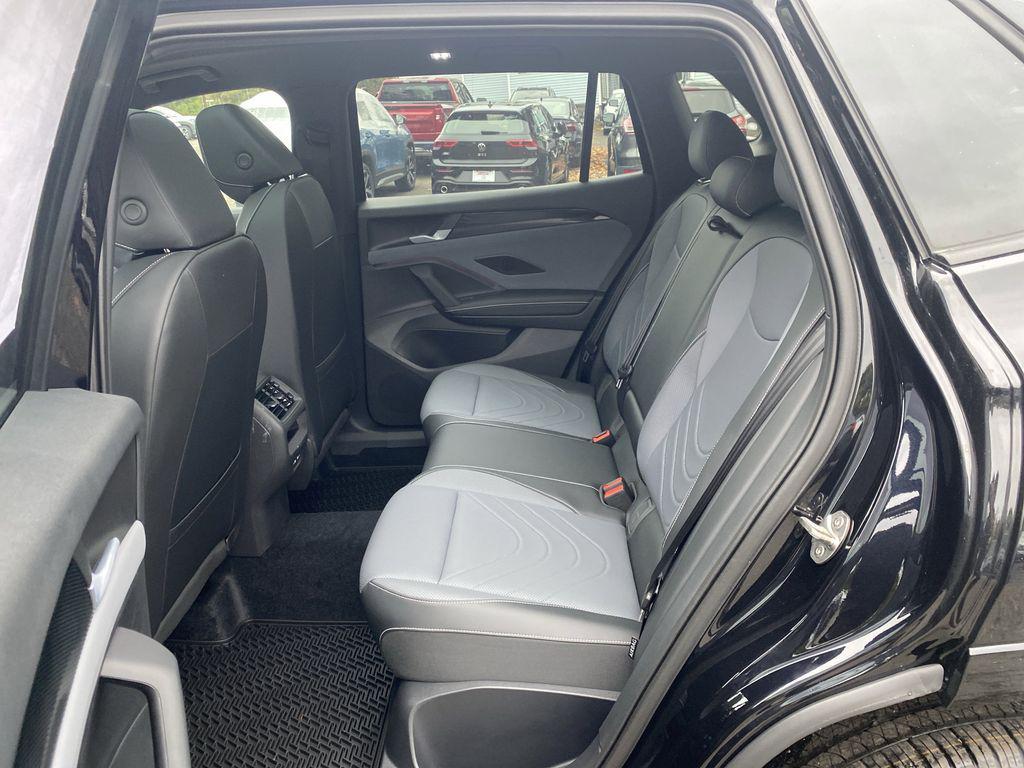 new 2025 Volkswagen Tiguan car, priced at $38,726