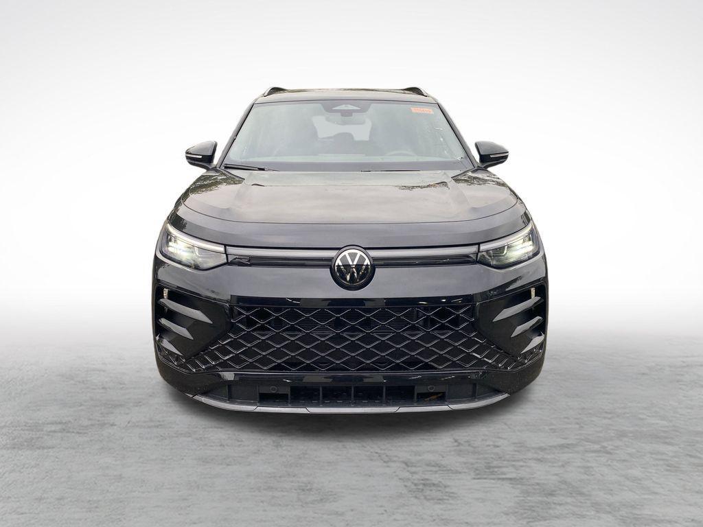 new 2025 Volkswagen Tiguan car, priced at $38,726