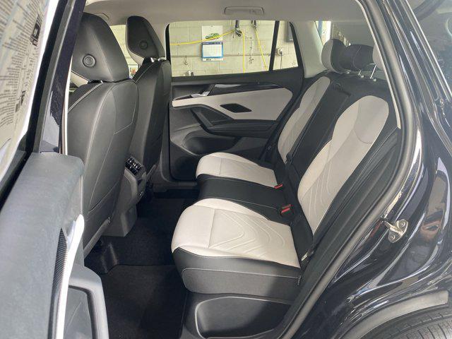 new 2025 Volkswagen Tiguan car, priced at $35,921