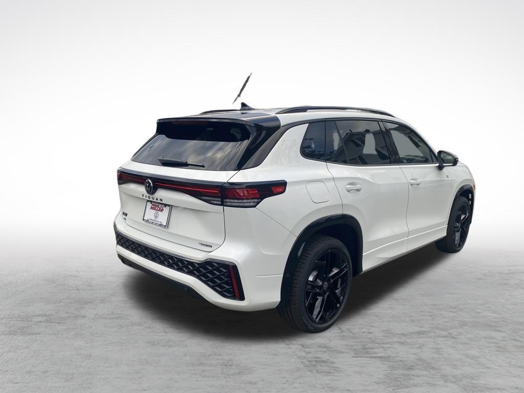 new 2025 Volkswagen Tiguan car, priced at $39,181
