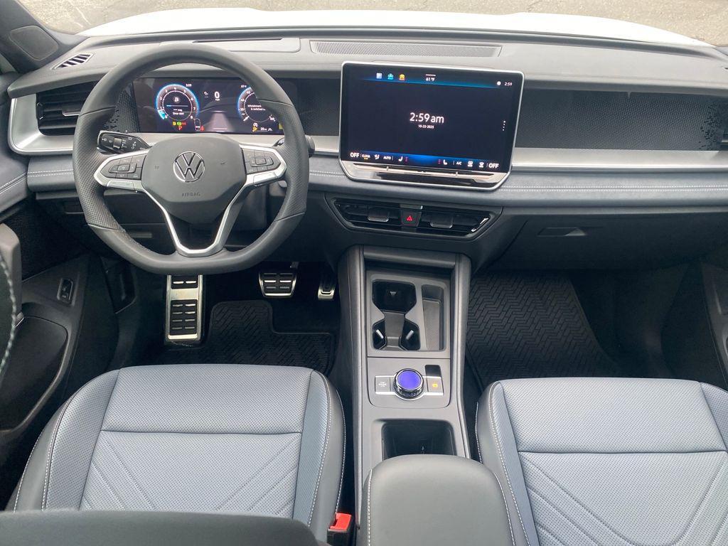 new 2025 Volkswagen Tiguan car, priced at $39,181