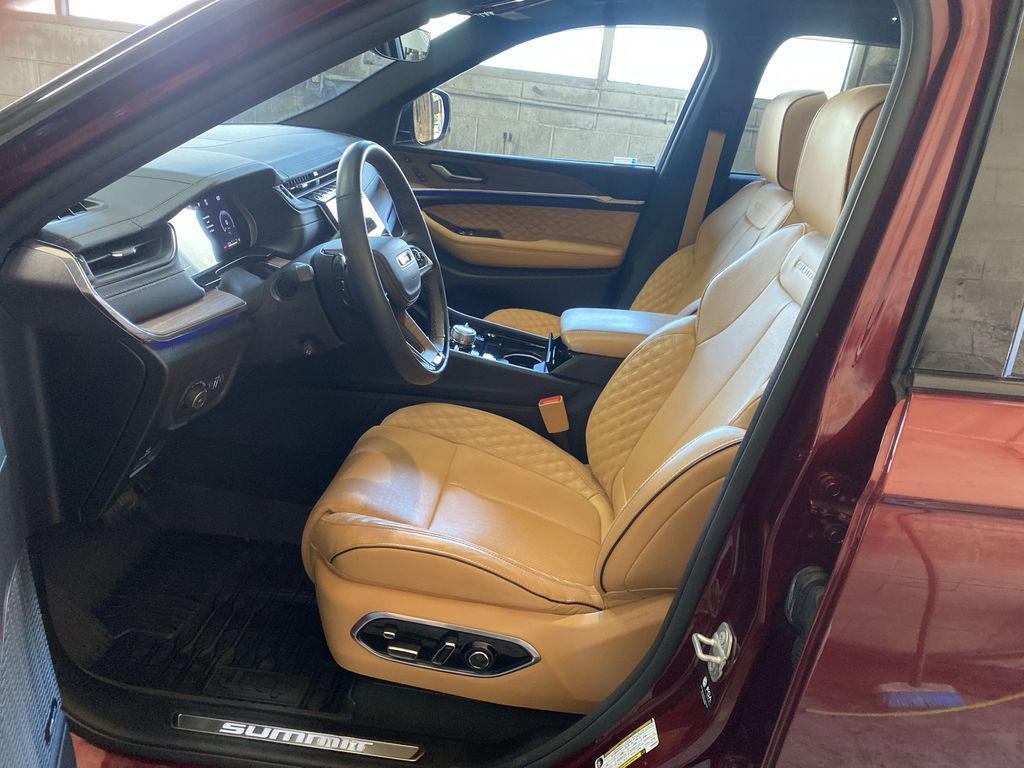 used 2024 Jeep Grand Cherokee car, priced at $53,924