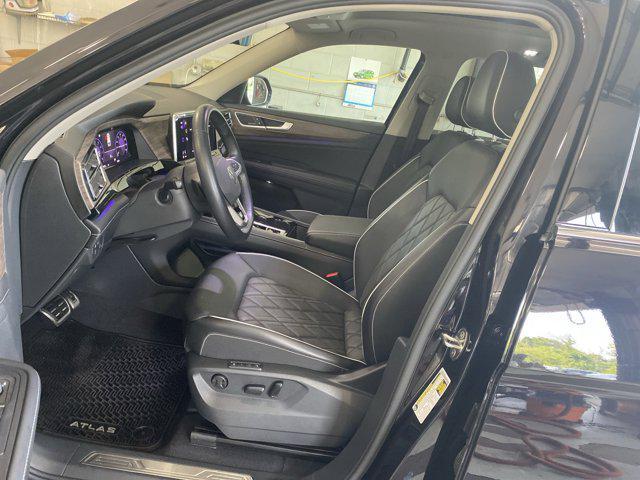 used 2025 Volkswagen Atlas car, priced at $47,997