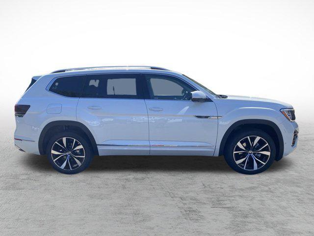 new 2024 Volkswagen Atlas car, priced at $56,209