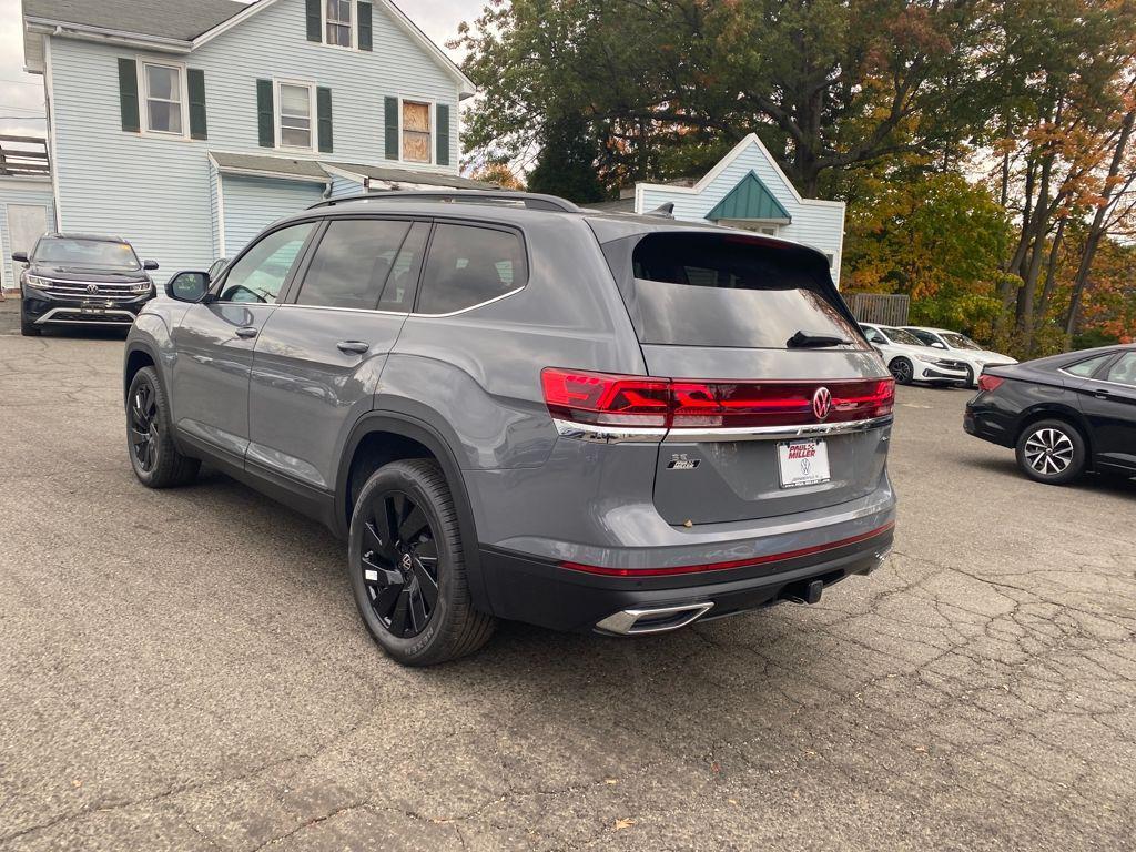 new 2026 Volkswagen Atlas car, priced at $50,125