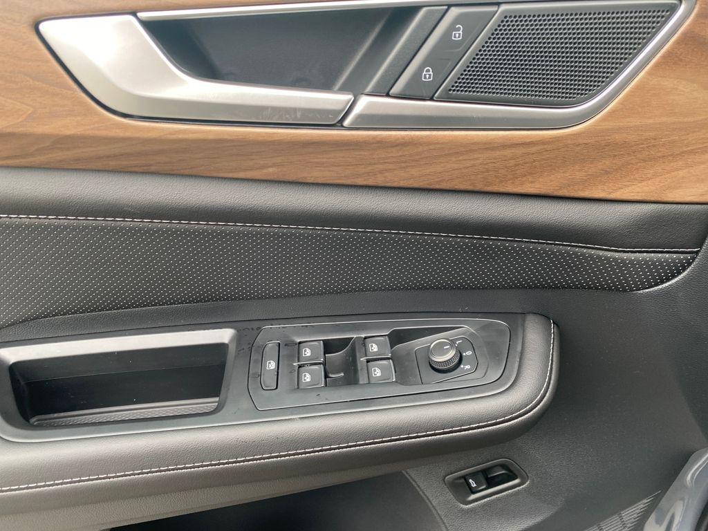 new 2026 Volkswagen Atlas car, priced at $50,125