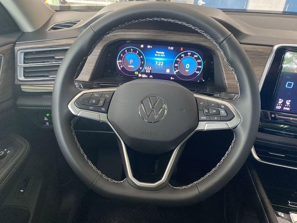 new 2025 Volkswagen Atlas car, priced at $47,631