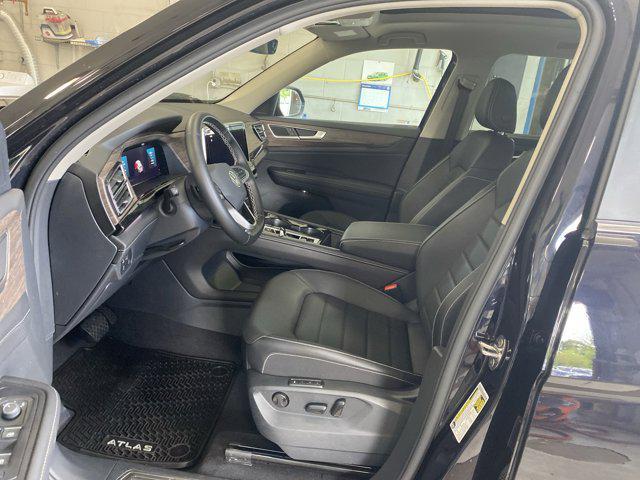 used 2025 Volkswagen Atlas car, priced at $44,993